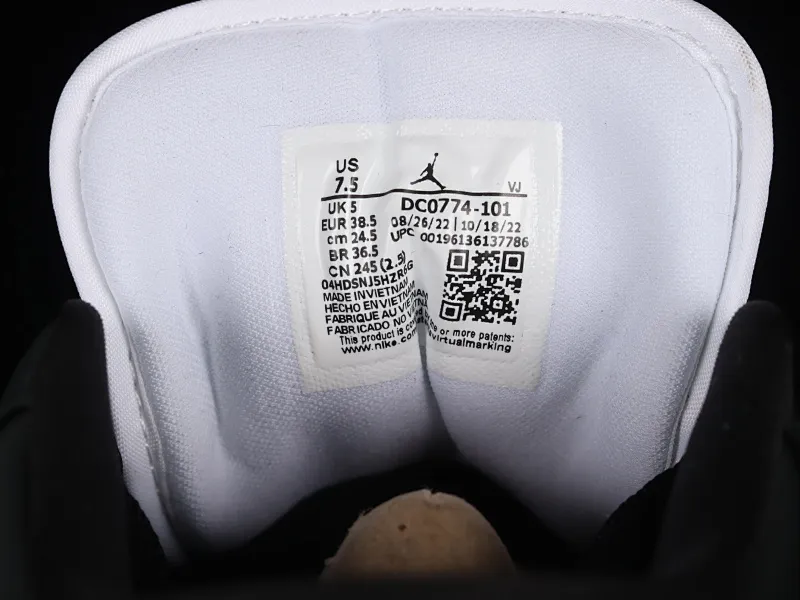 All categories Air Jordan Jordan series basketball shoes Air Jordan 1 Low Z version Air Jordan 1 Low "Panda" AJ1 Joe 1 Panda low-top basketball shoes DC0774-101